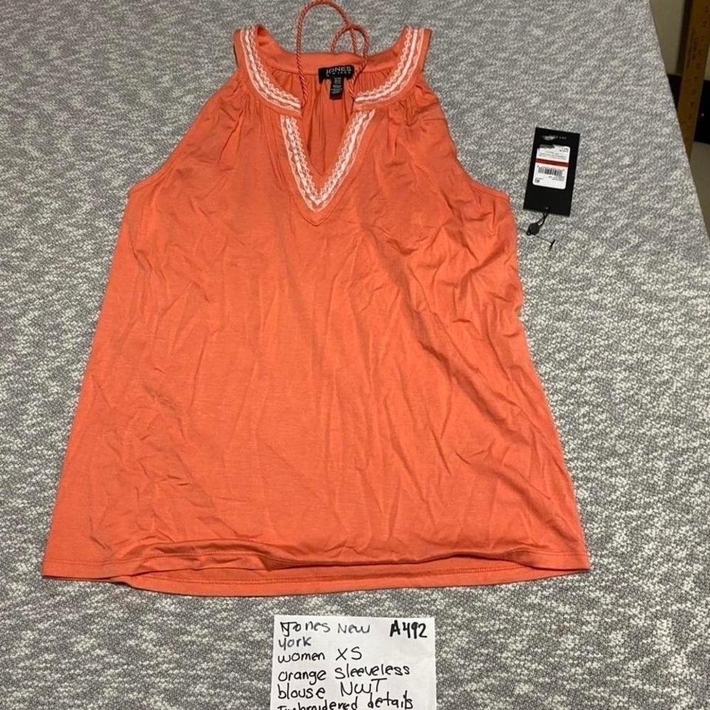 Jones New‎ York orange sleeveless blouse with embroidered NWT Women XS. SKU-A492